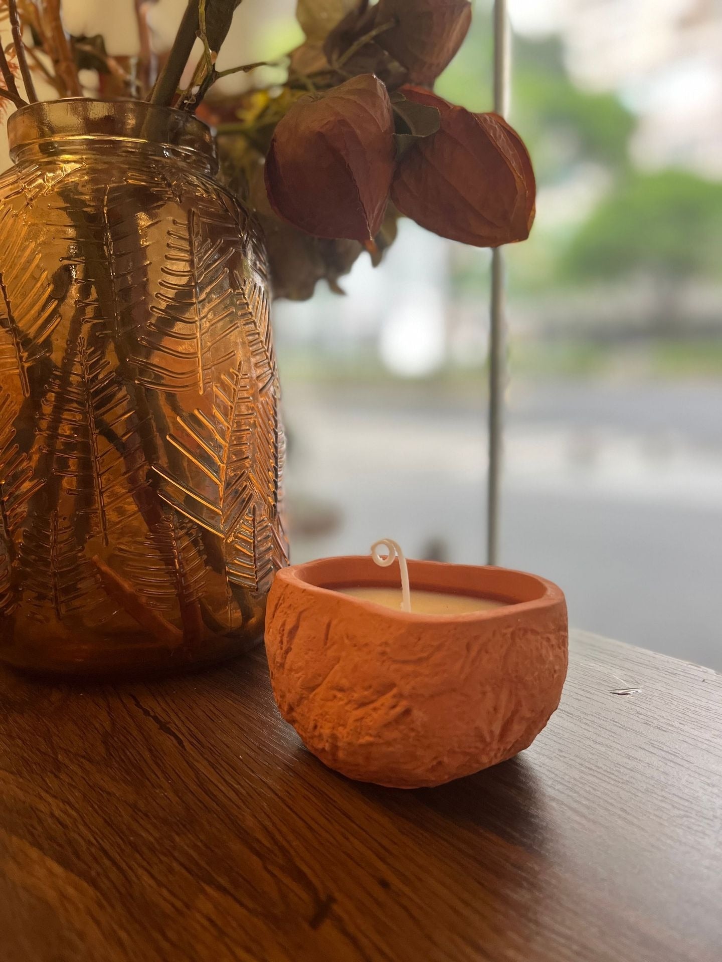 Eprolo Jewel Candle with soy wax, gypsum, and aromatherapy scent for sleep aid, featuring a decorative jewel inside.